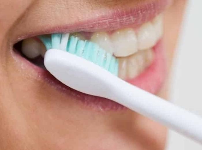Are Electric Toothbrushes Better Than Manual Brushes?