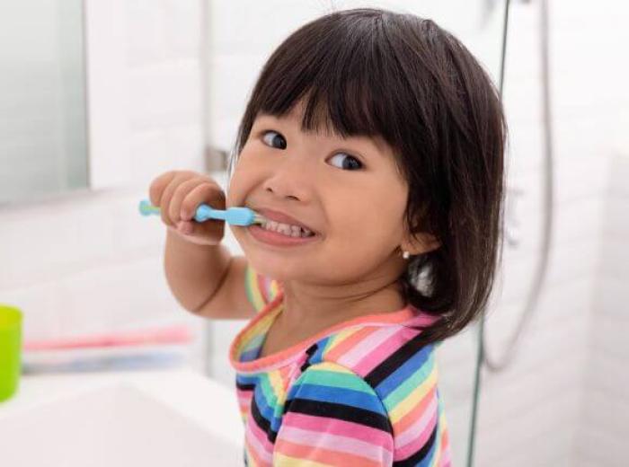 How Does Fluoride Protect Your Teeth? Benefits, Treatments, and Fluorosis